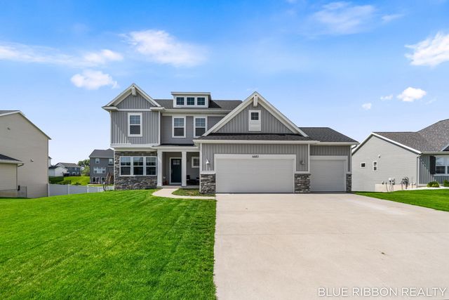 6683 Maria Dr, Hudsonville, MI 49426