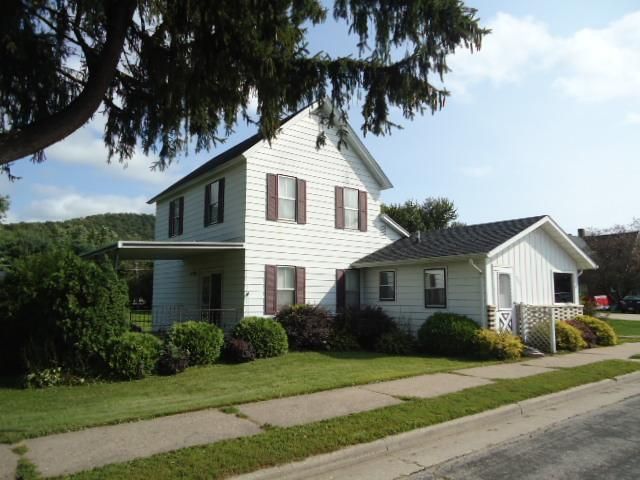 405 1/2 Central Ave, Coon Valley, WI 54623