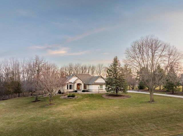 100 River Bluff Pl NW, Rochester, MN 55901