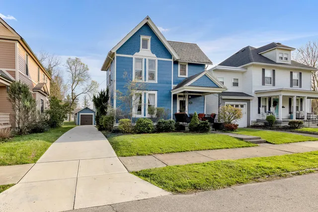 77 W  Lincoln Ave, Delaware, OH 43015