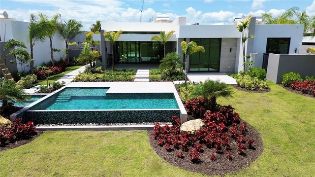 The Isles Lakefront Home, Dorado, PR 00646