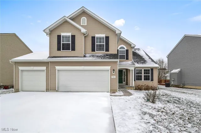 3961 Woodworth Dr, Lorain, OH 44053
