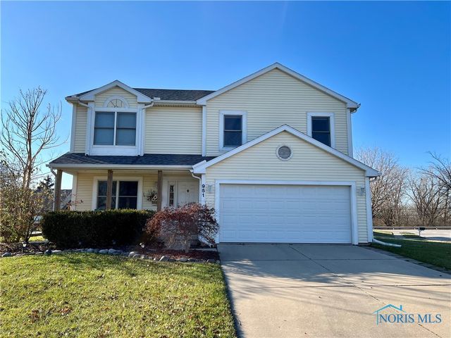 951 Orchard Dr, Rossford, OH 43460