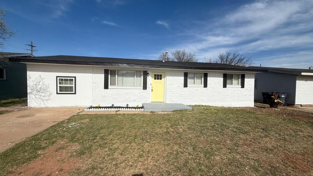 732 SW 46th St, Lawton, OK 73505