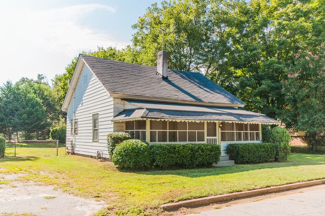 4 Beattie St, Greenville, SC 29611