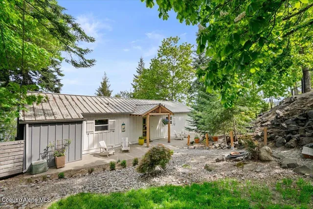 2937 E  Upper Hayden Lake Rd, Hayden Lake, ID 83835