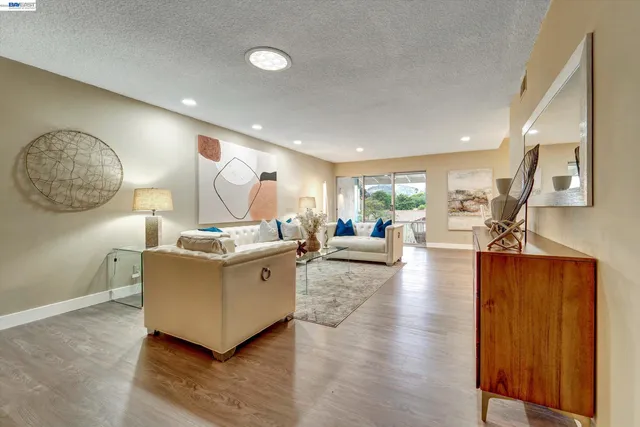 2767 Miradero Dr #C, Santa Barbara, CA 93105