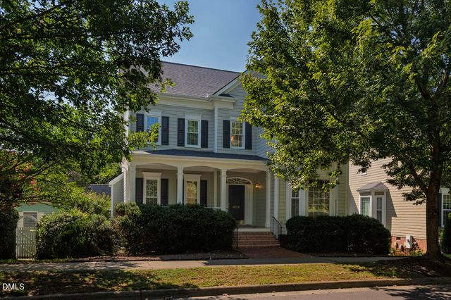 803 Highgrove Dr, Chapel Hill, NC 27516