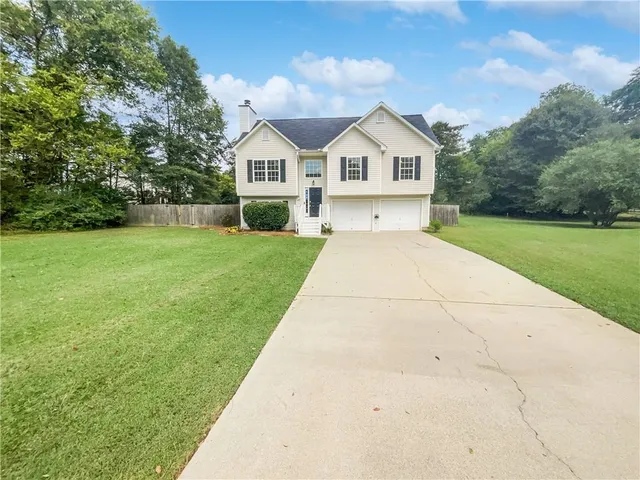10 Jasmine Ln, Cartersville, GA 30120