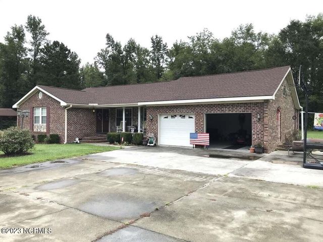 175 Mildreds Place, Whiteville, NC 28472