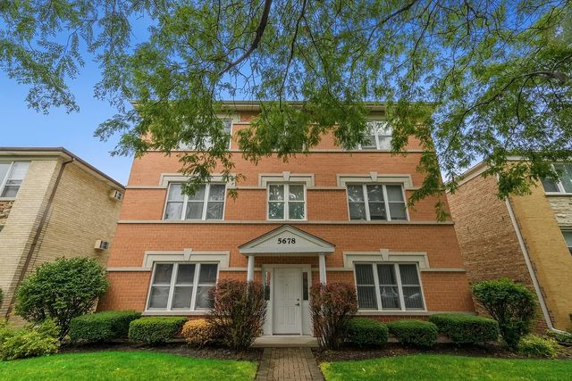 5678 W  Higgins Ave #2E, Chicago, IL 60630