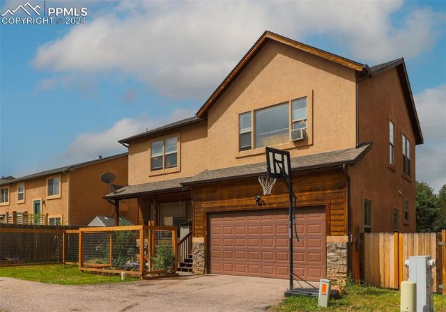 713 Valley View Dr, Woodland Park, CO 80863