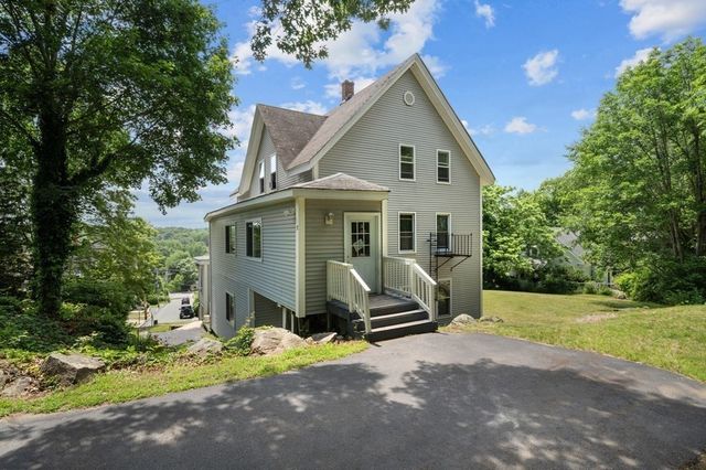 35 Lincoln St, Millville, MA 01529