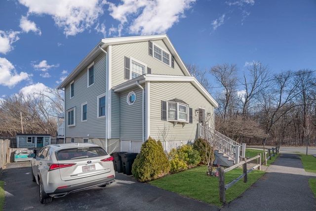 28 Newfield St, Quincy, MA 02170