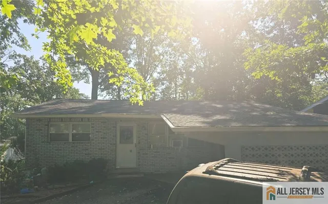 30 Caswell Ave, Fords, NJ 08863