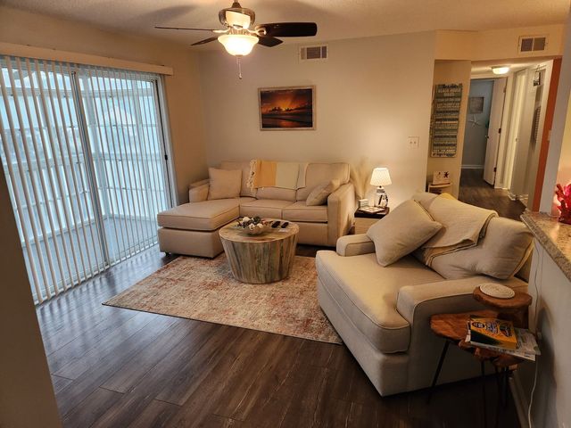 8861 Grove Park Dr #H, Surfside Beach, SC 29575