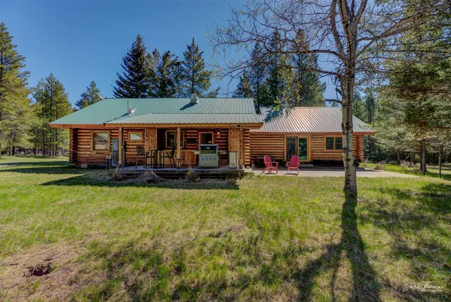 2156 Lone Point Dr, Lincoln, MT 59639