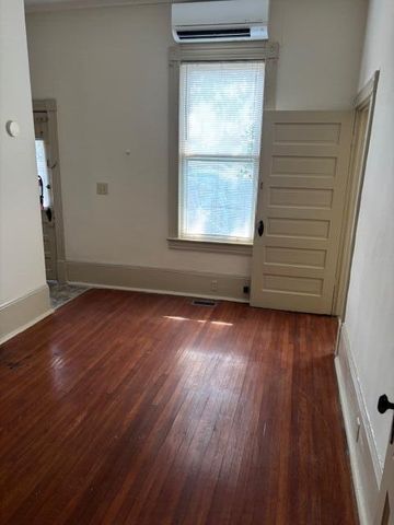 112 W  Calhoun St, Sumter, SC 29150