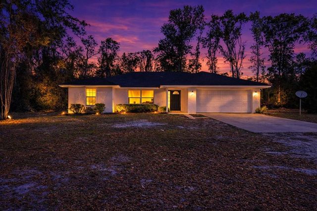 957 NE 354th Ave, Old Town, FL 32680