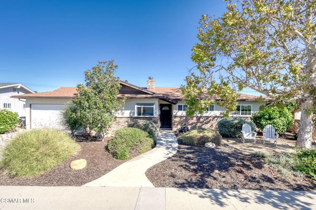 560 Randy Dr, Thousand Oaks, CA 91320