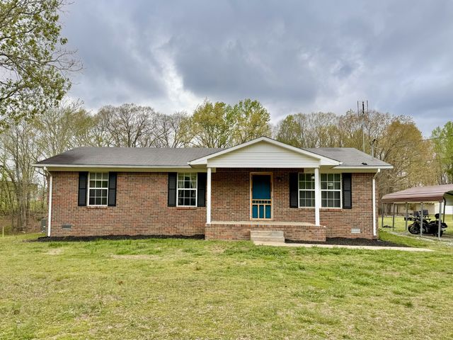 52 White Oak Dr, Leoma, TN 38468