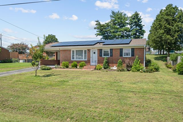2812 Arrington Dr NE, Roanoke, VA 24012