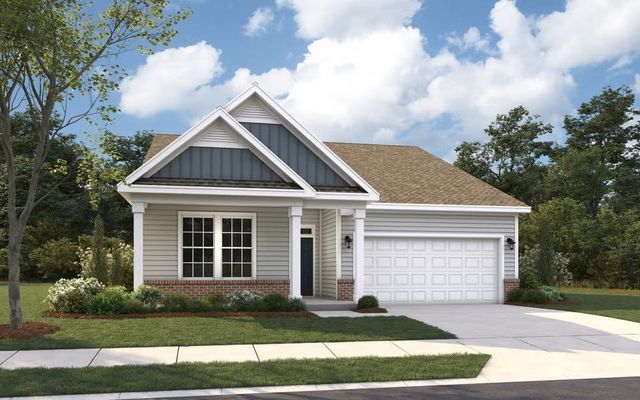 61 Hallwood Dr, Dunn, NC 28334