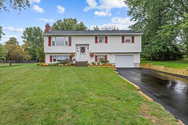 68 Sharon Drive, Williston, VT 05495