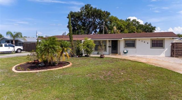 1105 Arrowsmith Ave, Orlando, FL 32809