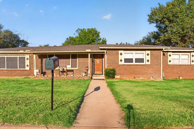 229 Garrett St, Borger, TX 79007