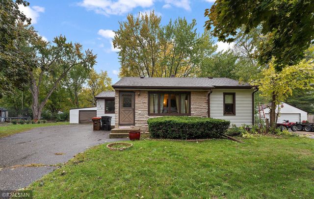1444 County Road B E, Maplewood, MN 55109