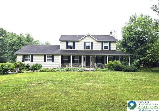 477 Quiet Valley Rd, Mount Bethel, PA 18343
