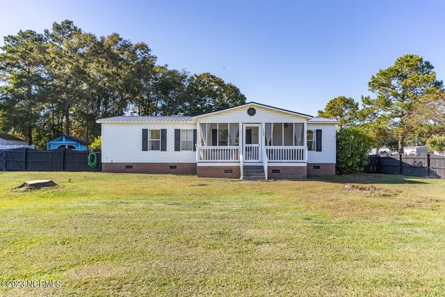 1804 Pintail Avenue SW, Supply, NC 28462