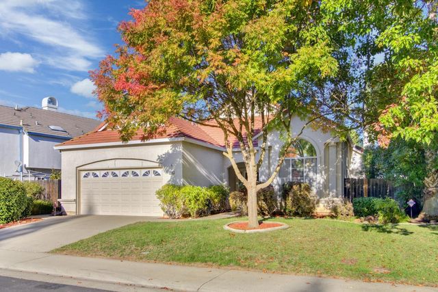 8905 Marlayana Ct, Elk Grove, CA 95758