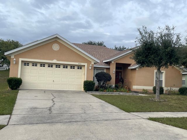 906 Cork Oak Ln, Minneola, FL 34715