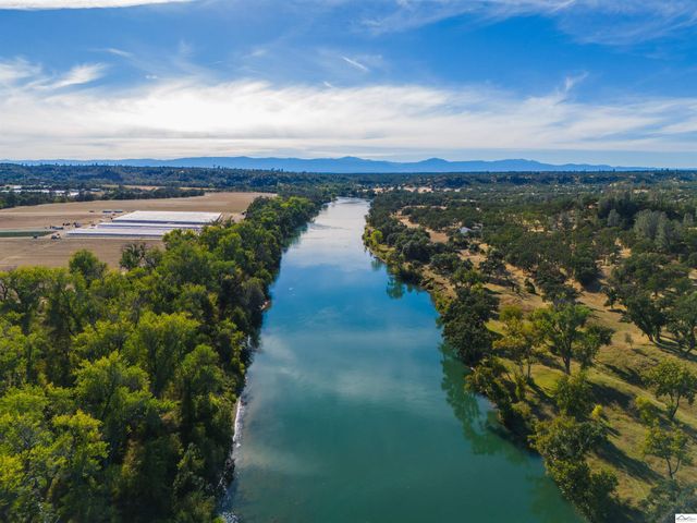 16385 River Heights Dr, Red Bluff, CA 96080