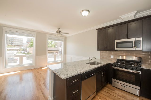 2346 W  Grand Ave #1S, Chicago, IL 60612