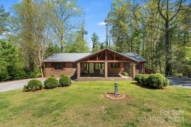 316 S  Rugby Rd, Hendersonville, NC 28791