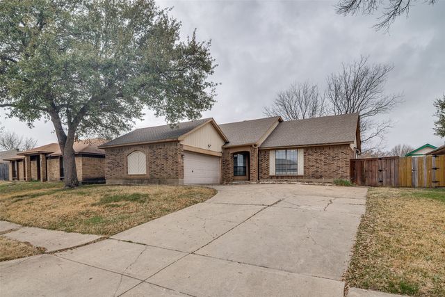 2621 Independence Dr, Mesquite, TX 75150