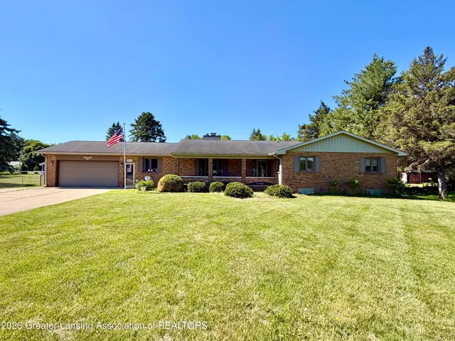 1616 E  Clinton Trl, Charlotte, MI 48813