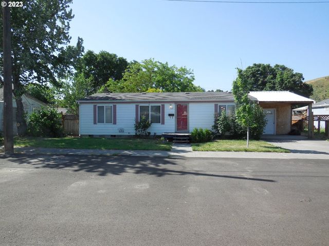 317 NW 2nd Ave, Milton Freewater, OR 97862