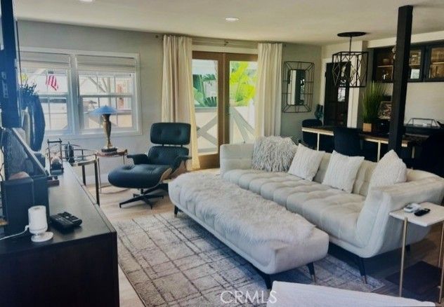 202 Tremont Dr, Newport Beach, CA 92660