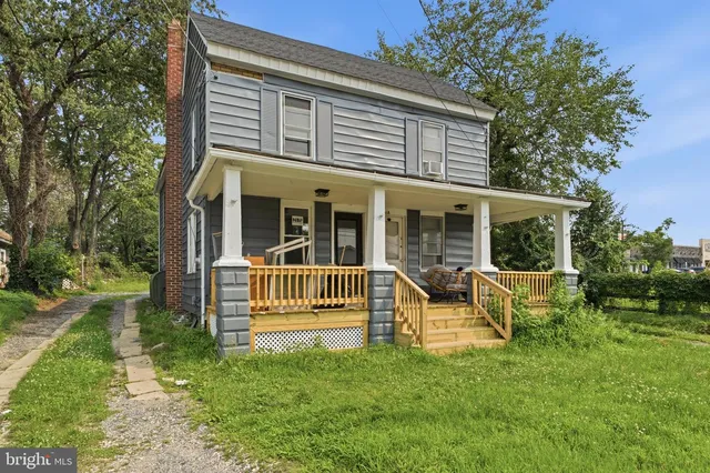 223 N  Main St, Mullica Hill, NJ 08062