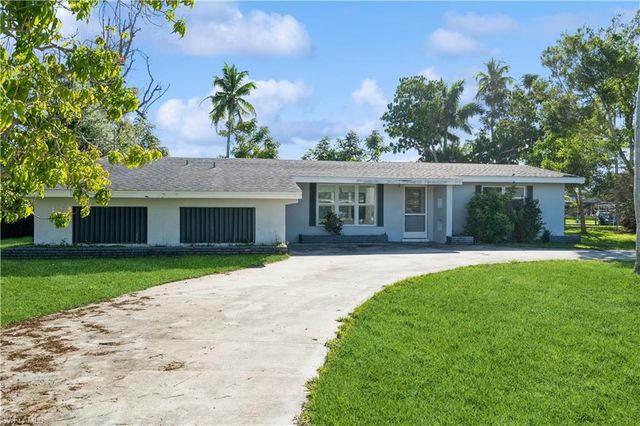 320 Oklahoma Ave, Fort Myers, FL 33905