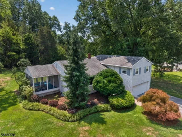 4 Glenwood Terrace, Bridgewater, NJ 08807