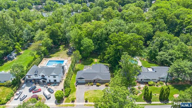 777 Washington Ave, Washington Township, NJ 07676