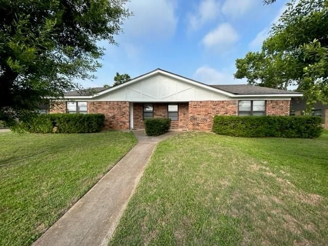 1405 Chapelwood Dr, Woodway, TX 76712