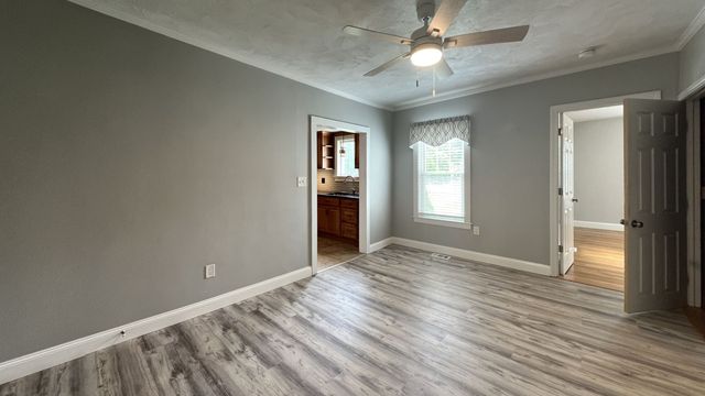 134 Peck St #1, Franklin, MA 02038