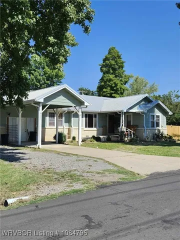 301 Wilson Ave, Poteau, OK 74953