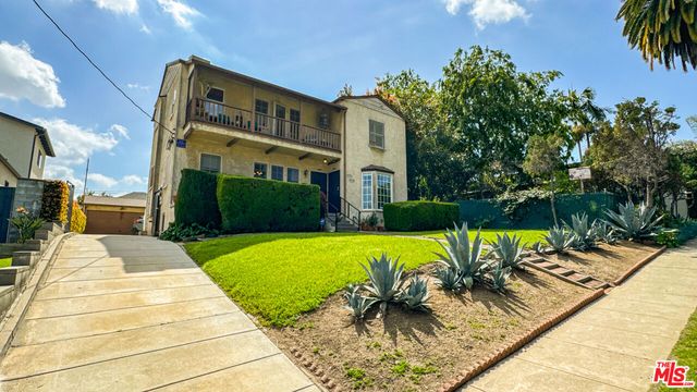 4334 Franklin Ave, Los Angeles, CA 90027